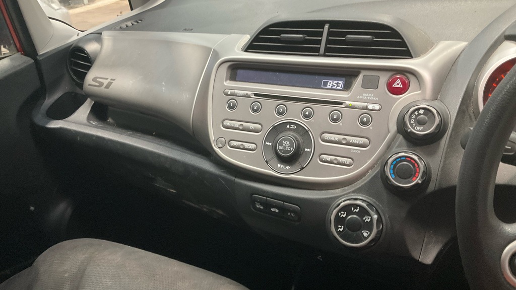 Used Honda Jazz 2010 for sale - 77020664: Photo 11