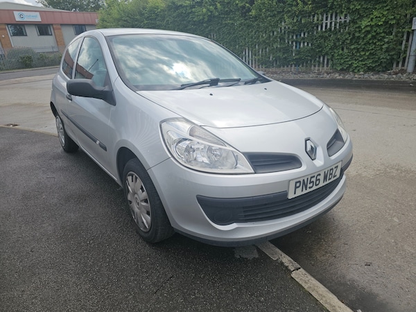 Cheap Renault Clio 2006 (56) - 1.2 16V Expression 3dr for sale in Cleckheaton, West Yorkshire