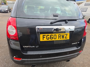 Used Chevrolet Captiva 2010 for sale - 79570616: Photo
