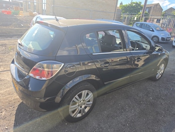 Used Vauxhall Astra 2010 for sale - 79352761: Photo