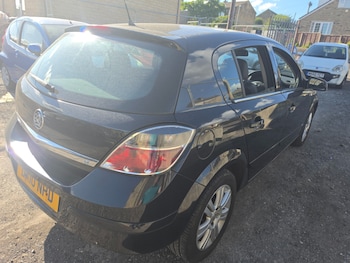 Used Vauxhall Astra 2010 for sale - 79352761: Photo