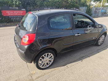 Used Renault Clio 2009 for sale - 76243925: Photo