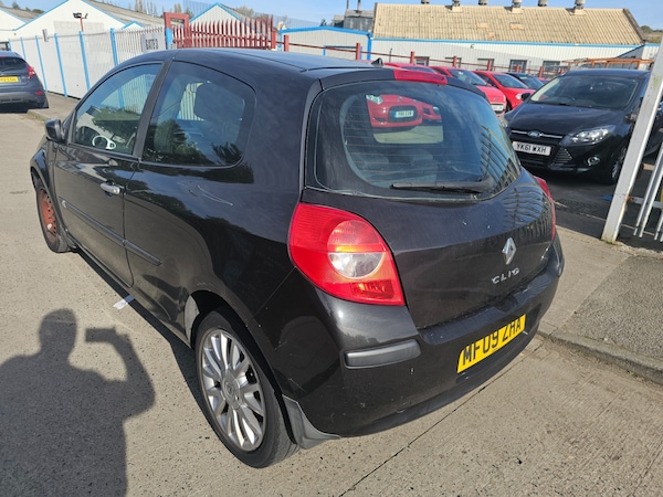 Used Renault Clio 2009 for sale - 76243925: Photo 6