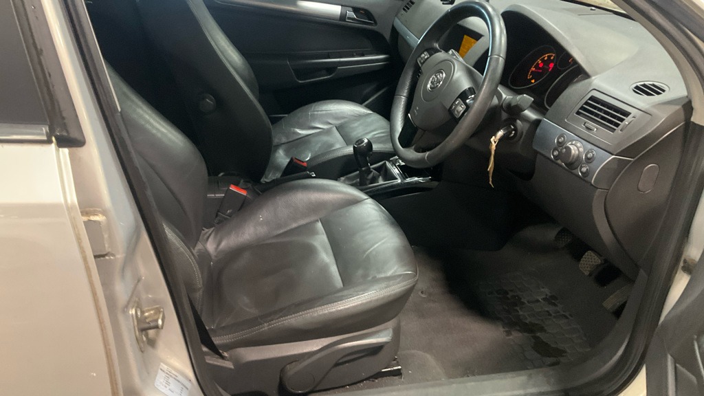 Used Vauxhall Astra 2008 for sale - 77020618: Photo 7