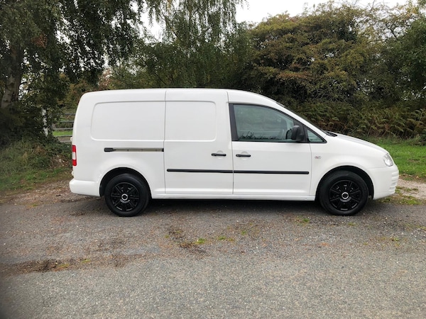 Used Volkswagen Caddy Maxi 2009 for sale - 76196271: Photo 4
