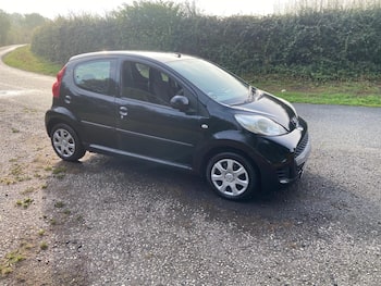 Used Peugeot 107 2011 for sale - 79660809: Photo