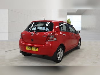 Used Toyota Yaris 2010 for sale - 79192395: Photo