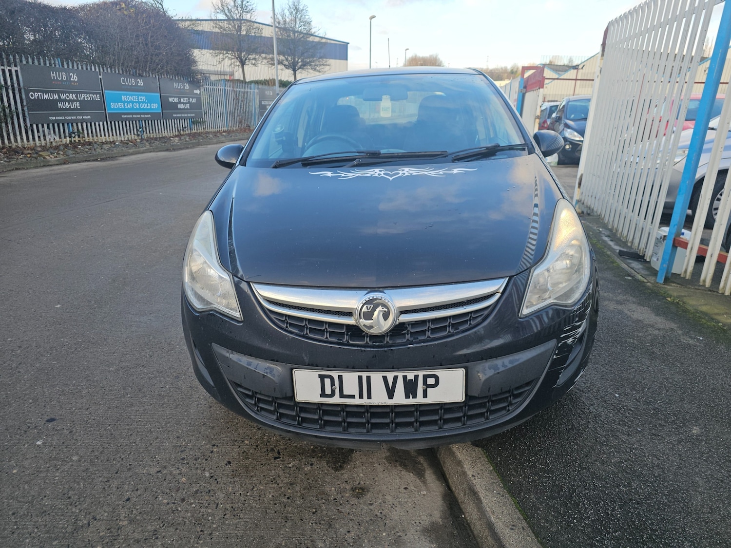 Used Vauxhall Corsa 2011 for sale - 77012948: Photo 2