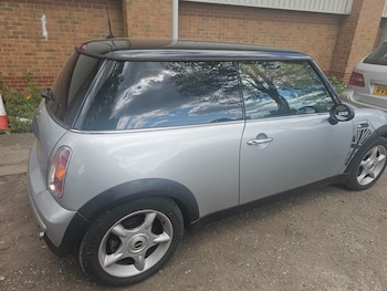 Used MINI Hatch 2004 for sale - 78408832: Photo