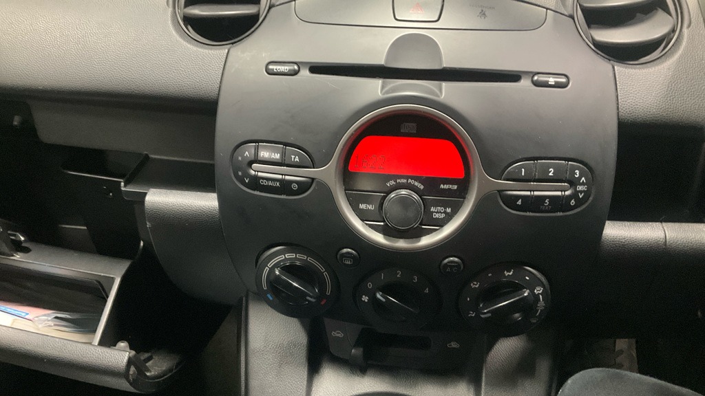 Used Mazda Mazda2 2008 for sale - 77020623: Photo 11