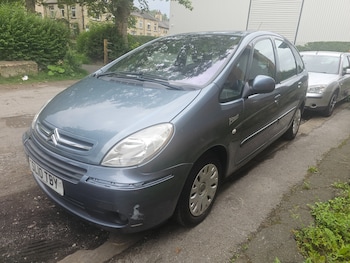 Used Citroen Xsara Picasso 2010 for sale - 75349397: Photo