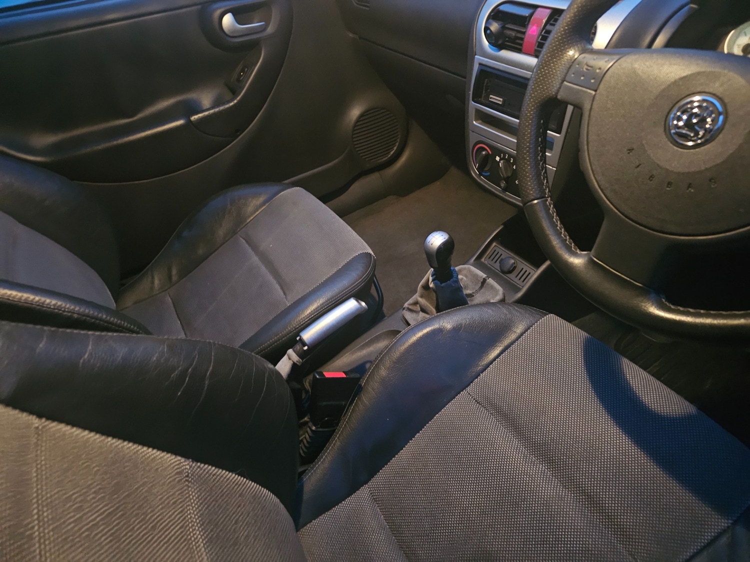 Used Vauxhall Corsa 2006 for sale - 77573684: Photo 9