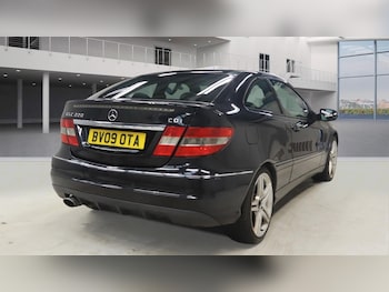 Used Mercedes-Benz CLC Class 2009 for sale - 77673751: Photo