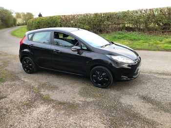 Used Ford Fiesta 2010 for sale - 78098441: Photo