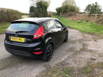 Used Ford Fiesta 2010 for sale - 78098441: Photo