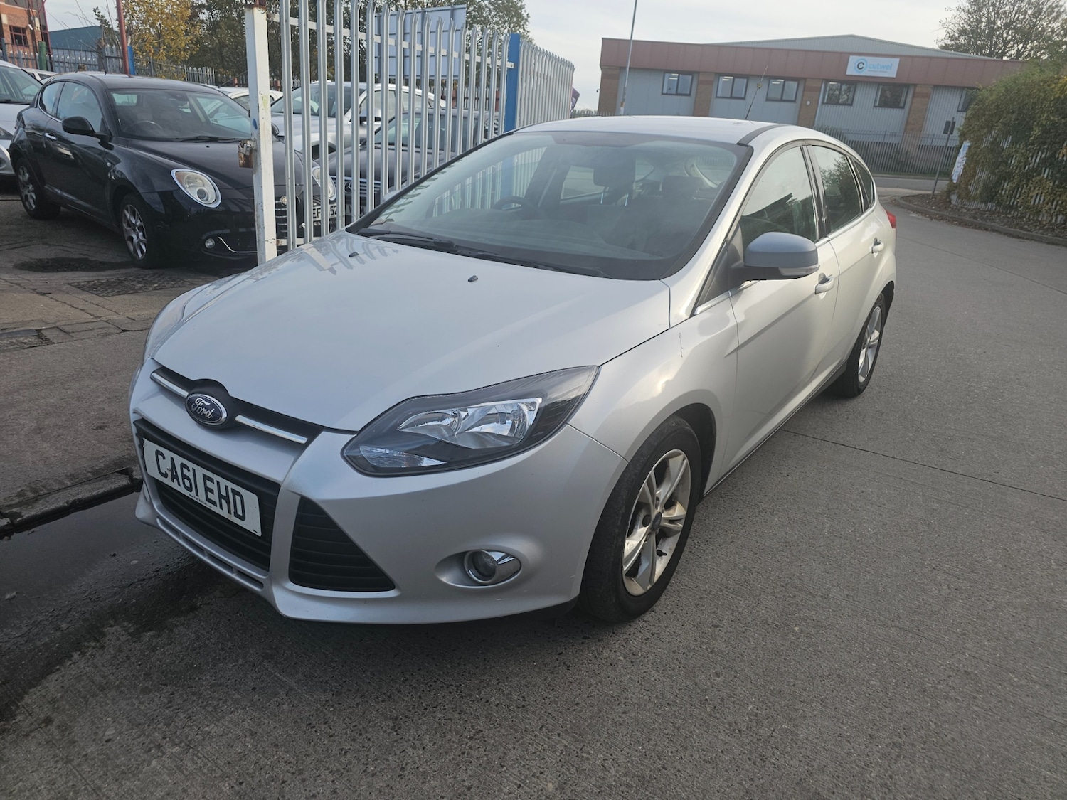 Used Ford Focus 2012 for sale - 76403367: Photo 2