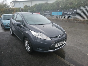 2011 (11) - 1.25 Zetec 5dr [82]