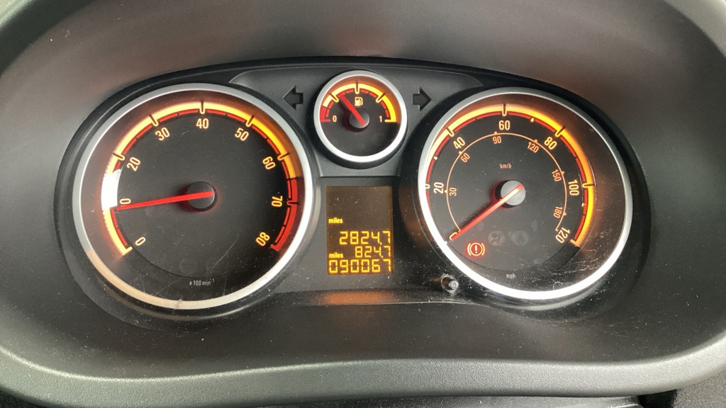 Used Vauxhall Corsa 2013 for sale - 77171114: Photo 10