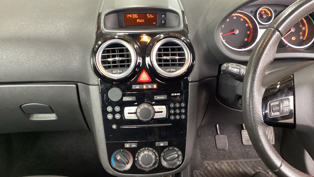 Used Vauxhall Corsa 2013 for sale - 77171114: Photo 11