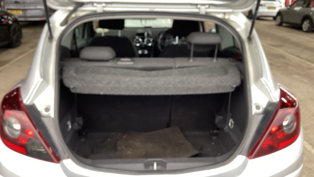 Used Vauxhall Corsa 2013 for sale - 77171114: Photo 9