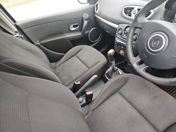 Used Renault Clio 2009 for sale - 75628412: Photo 9