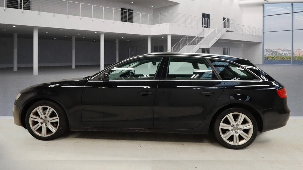 Used Audi A4 2011 for sale - 77090202: Photo 6