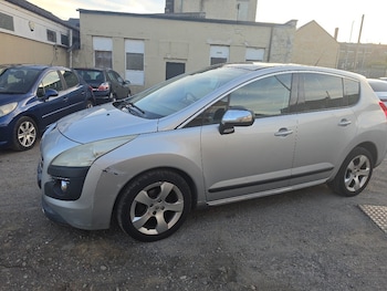 Used Peugeot 3008 2010 for sale - 79475709: Photo