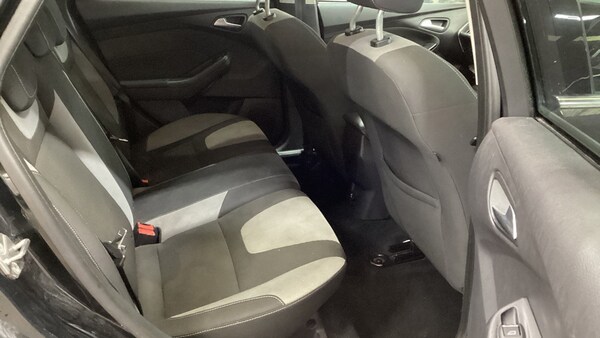 Used Ford Focus 2011 for sale - 76096931: Photo 8