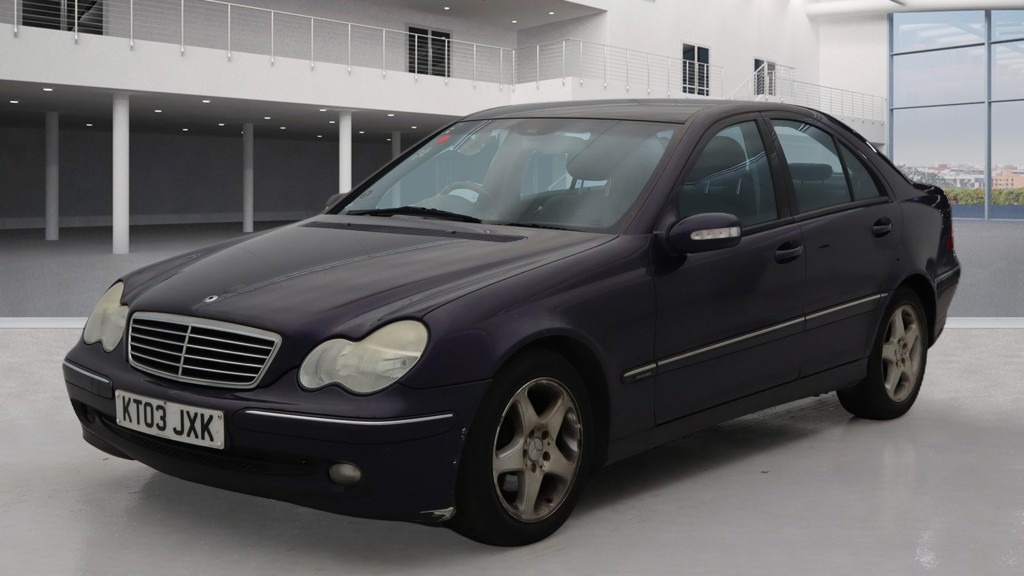 Used Mercedes-Benz C Class 2003 for sale - 76951531: Photo 2