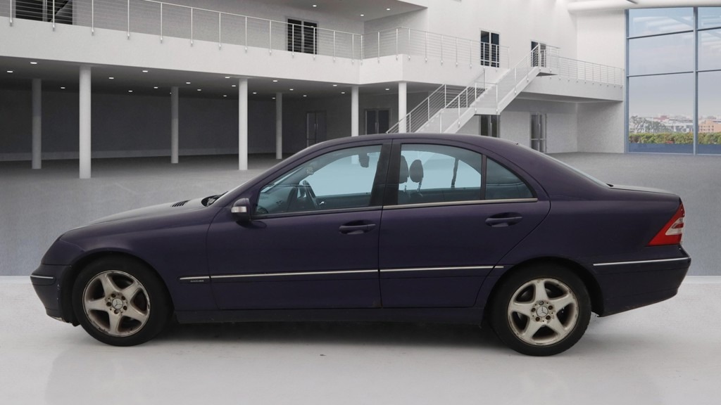 Used Mercedes-Benz C Class 2003 for sale - 76951531: Photo 6