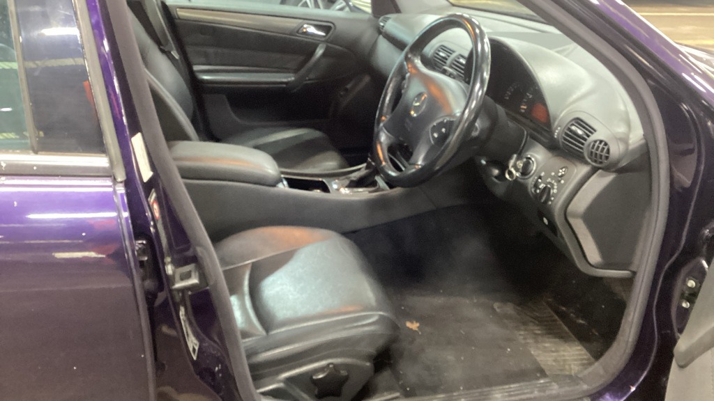 Used Mercedes-Benz C Class 2003 for sale - 76951531: Photo 7