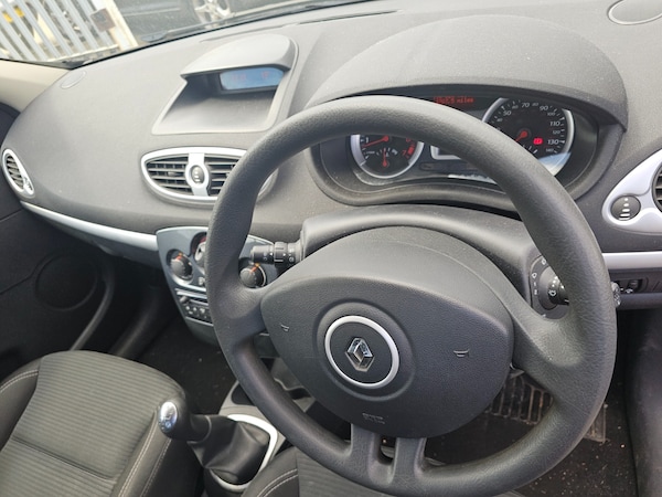 Used Renault Clio 2012 for sale - 75457781: Photo 8