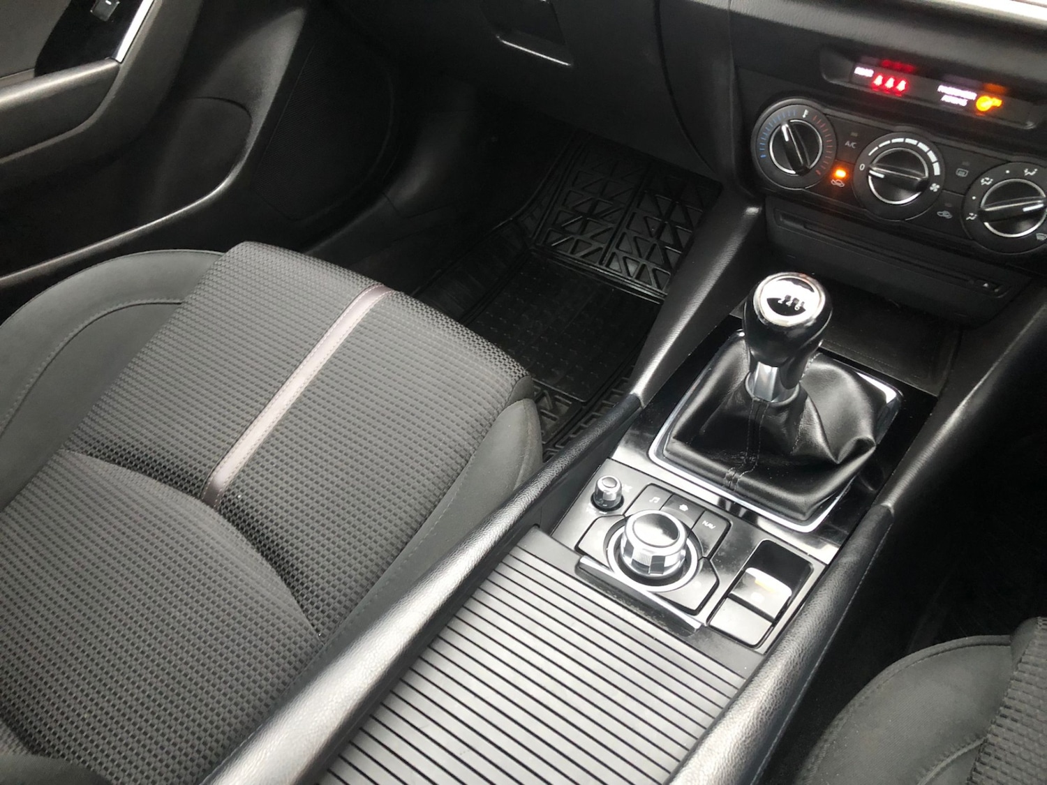 Used Mazda Mazda3 2017 for sale - 77636887: Photo 13