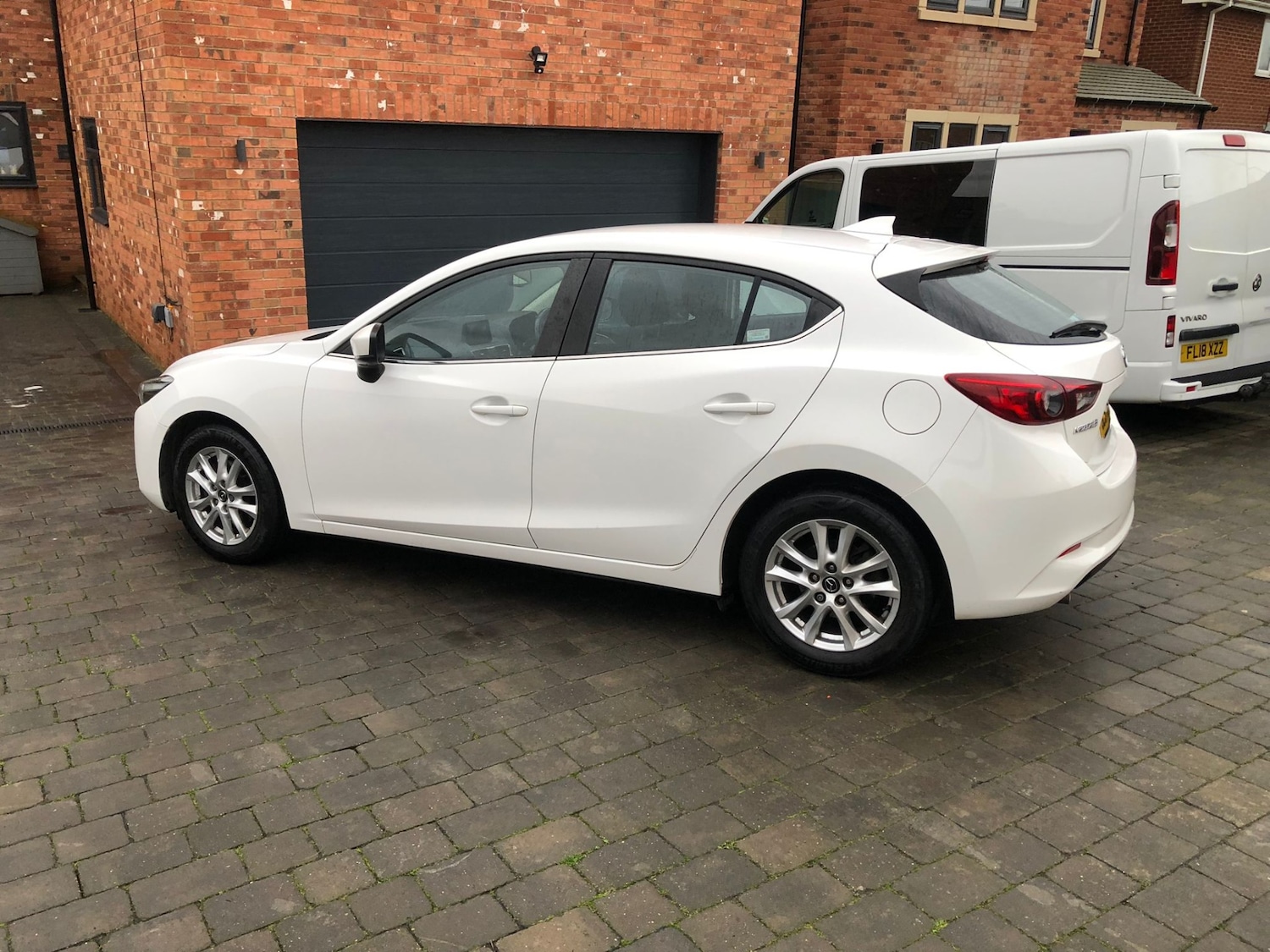 Used Mazda Mazda3 2017 for sale - 77636887: Photo 6