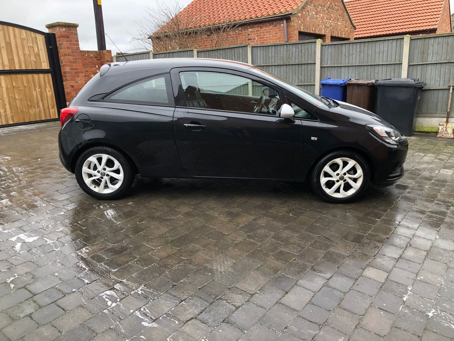 Used Vauxhall Corsa 2015 for sale - 77562635: Photo 4