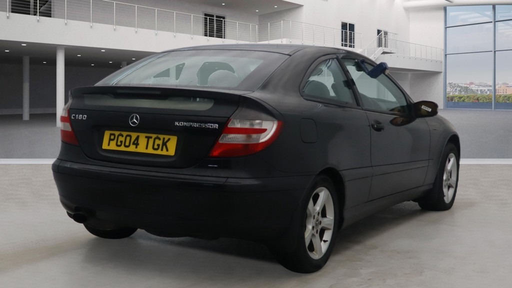 Used Mercedes-Benz C Class 2004 for sale - 77429355: Photo 4