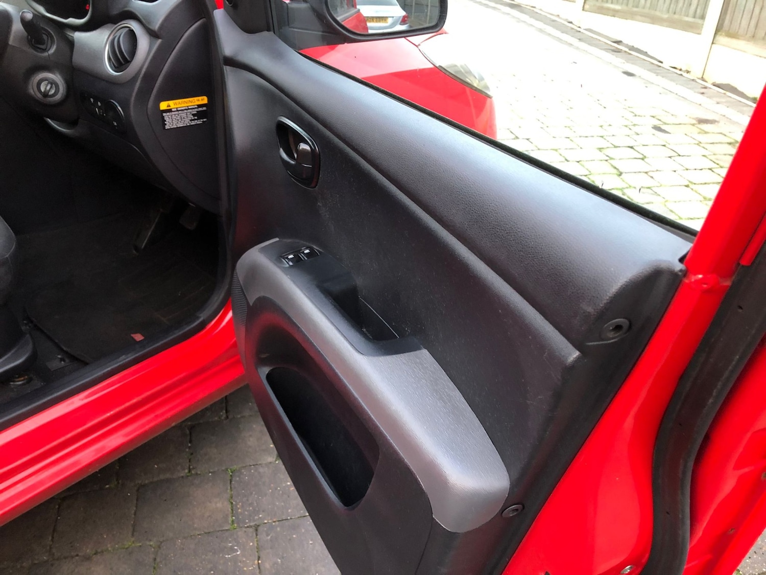 Used Hyundai i10 2013 for sale - 77198510: Photo 16