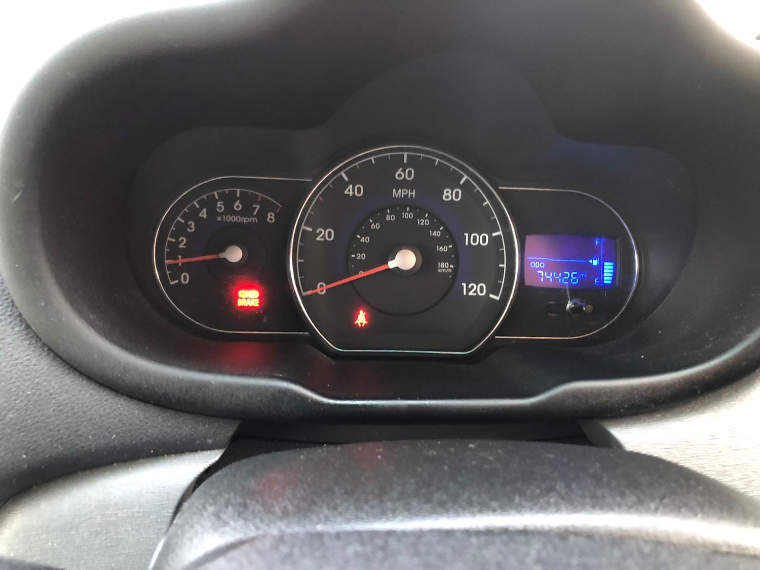 Used Hyundai i10 2013 for sale - 77198510: Photo 18