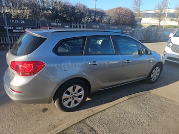 Used Vauxhall Astra 2015 for sale - 77086114: Photo