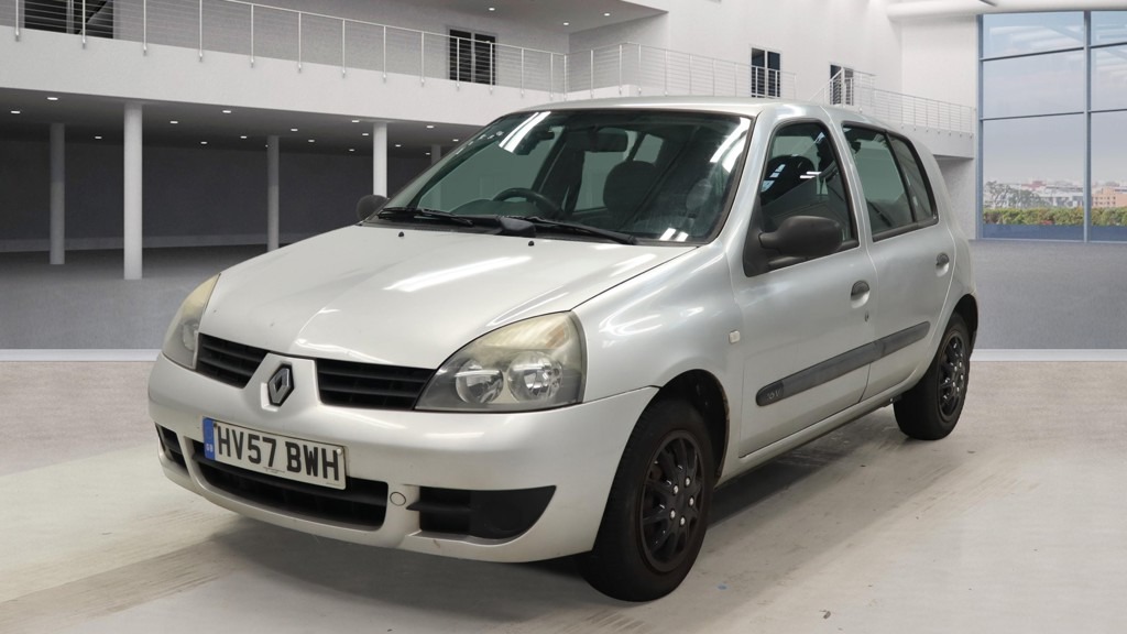 Used Renault Clio 2007 for sale - 76514377: Photo 2