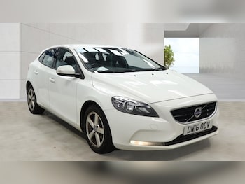 Used Volvo V40 2016 for sale - 79192432: Photo