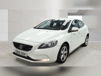 Used Volvo V40 2016 for sale - 79192432: Photo