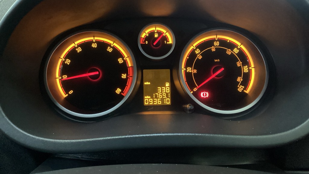 Used Vauxhall Corsa 2012 for sale - 77578159: Photo 10