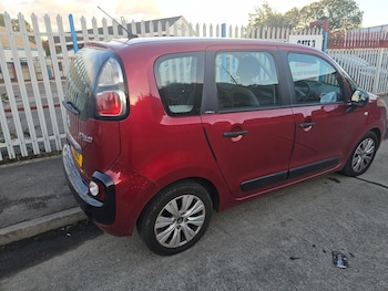 Used Citroen C3 Picasso 2011 for sale - 75948323: Photo