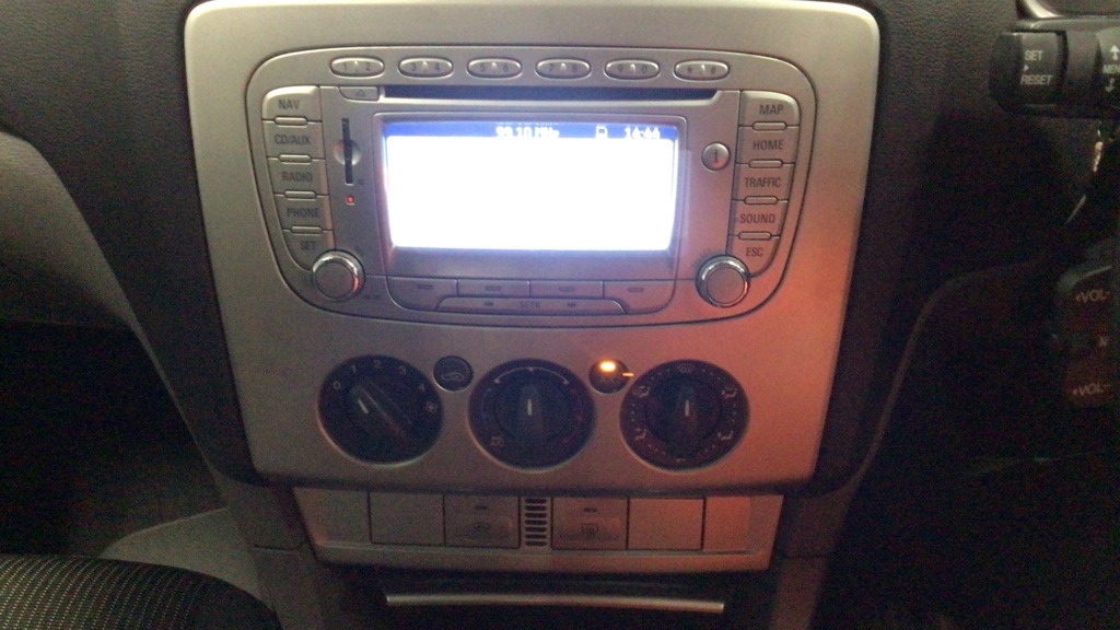 Used Ford Focus 2011 for sale - 77736211: Photo 11