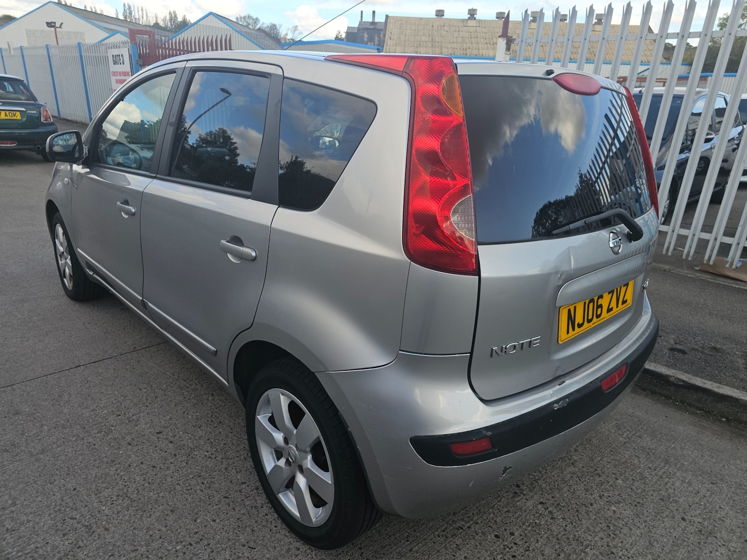 Nissan Note 2006 (06) - 1.6 SVE 5dr - Image 7