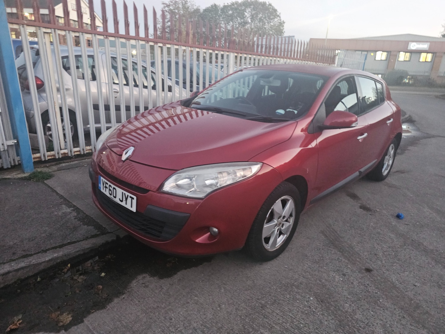 Used Renault Megane 2011 for sale - 76407350: Photo 3