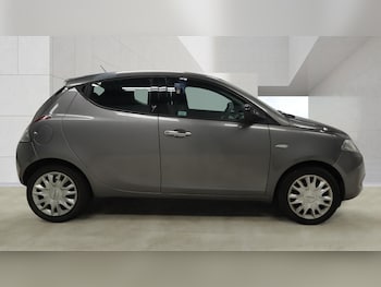 Used Chrysler Ypsilon 2012 for sale - 78870025: Photo