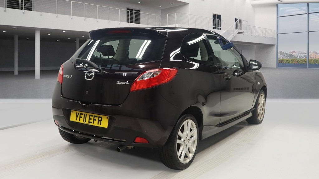 Used Mazda Mazda2 2011 for sale - 76560089: Photo 4
