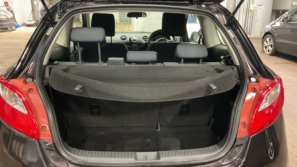 Used Mazda Mazda2 2011 for sale - 76560089: Photo 7